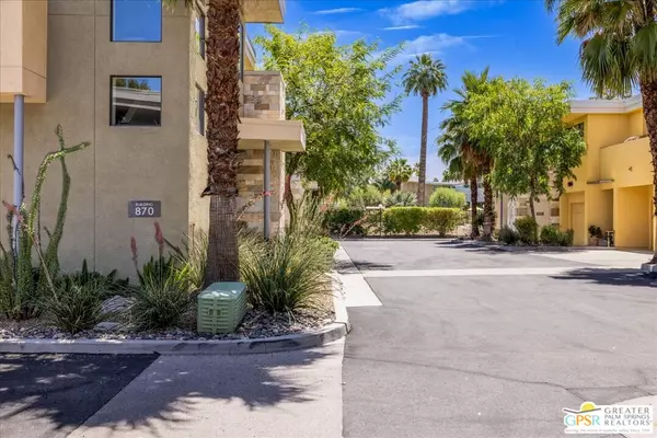 Palm Springs, CA 92264,870 E Palm Canyon Dr #204