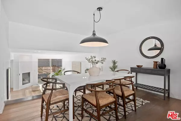 Marina Del Rey, CA 90292,13065 Mindanao Way #3