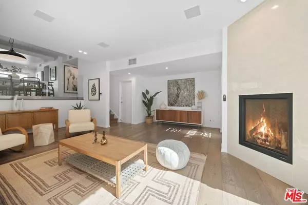 Marina Del Rey, CA 90292,13065 Mindanao Way #3