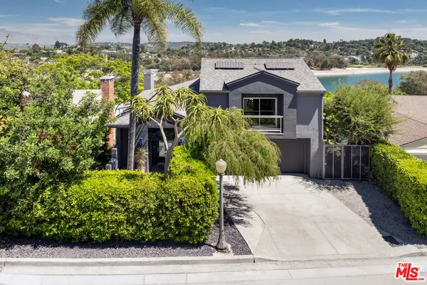 2264 Moreno Dr, Los Angeles, CA 90039