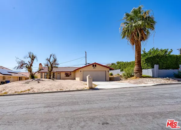 9829 San Simeon Dr, Desert Hot Springs, CA 92240
