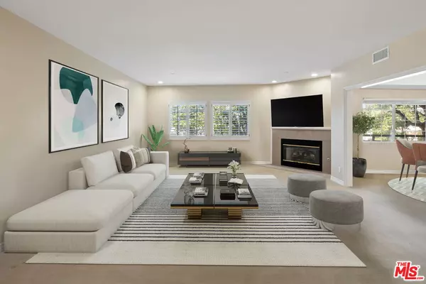 Toluca Lake, CA 91602,4310 Cahuenga Blvd #203