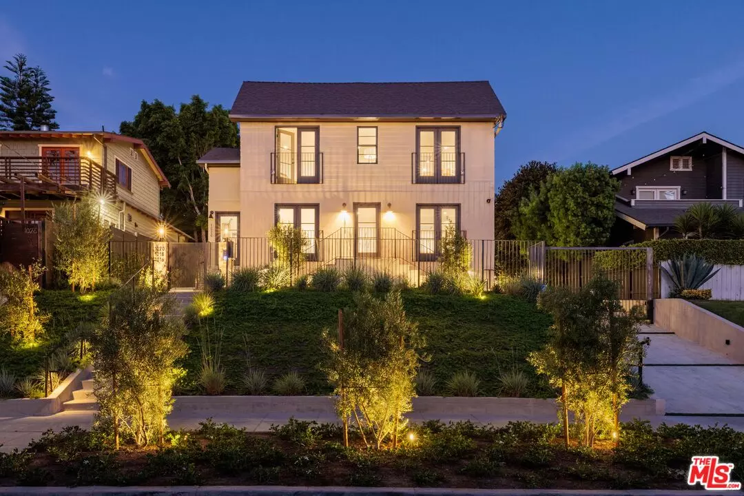 Los Angeles, CA 90029,1018 Manzanita St
