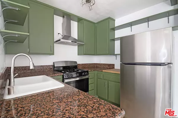 Sherman Oaks, CA 91411,14560 Clark St #213