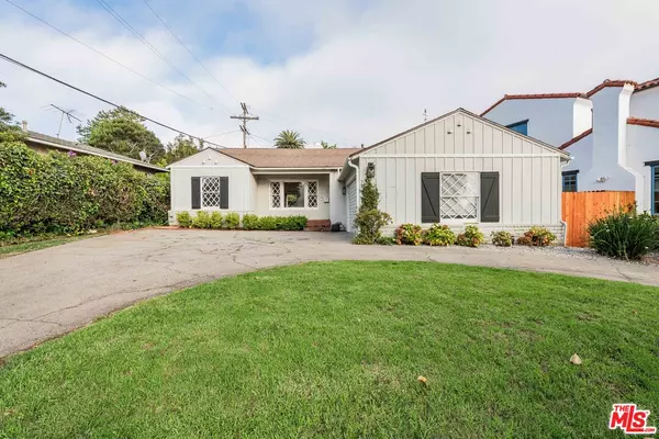 Pacific Palisades, CA 90272,574 Almar Ave