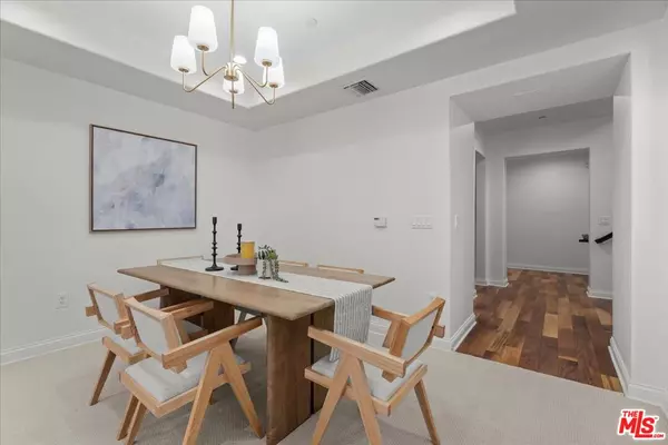 Playa Vista, CA 90094,12975 Agustin #336