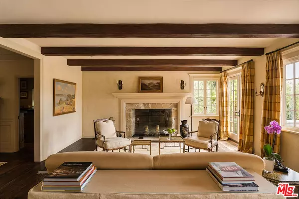 Los Angeles, CA 90049,253 Ashdale Pl