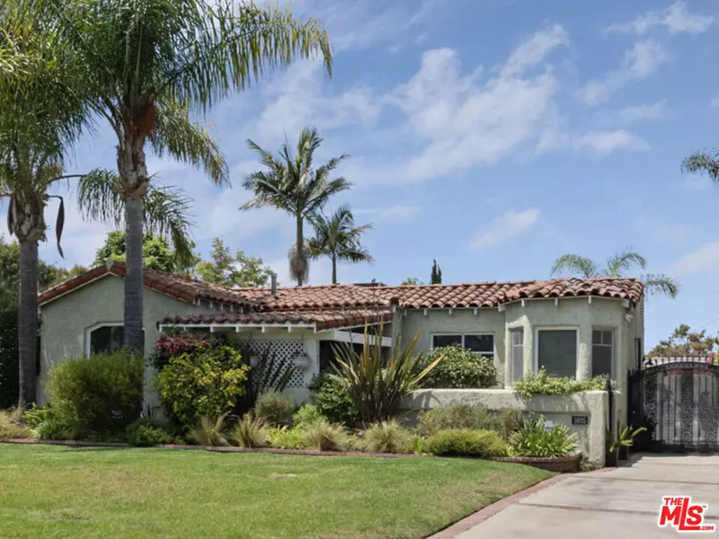 1605 S Point View St, Los Angeles, CA 90035