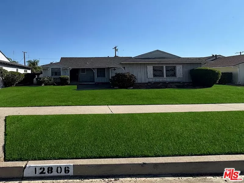 12806 Tiara St, Valley Village, CA 91607