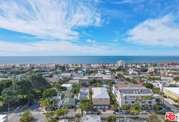 Santa Monica, CA 90405,2233 4th St #1