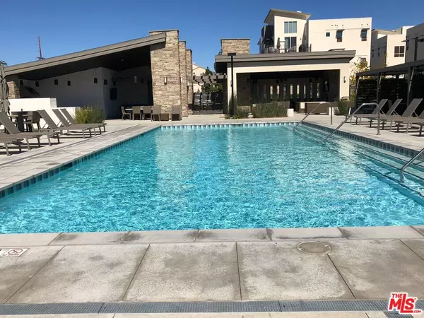 Northridge, CA 91324,19513 Astor Pl