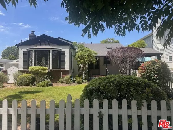 4715 Camellia Ave, North Hollywood, CA 91602