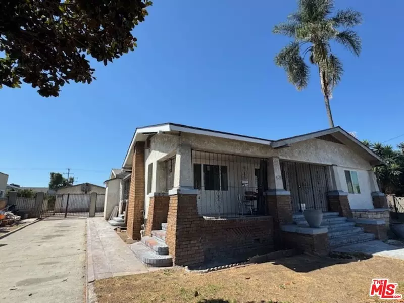 1526 W 105th St, Los Angeles, CA 90047