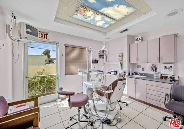 10455 Lower Azusa Rd, Temple City, CA 91780