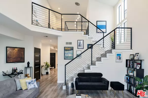 Calabasas, CA 91302,4392 Park Paloma