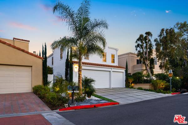 Calabasas, CA 91302,4392 Park Paloma