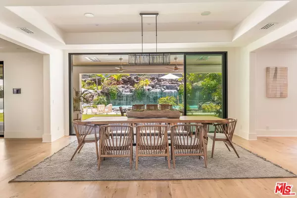 Encino, CA 91436,4322 Hayvenhurst Ave