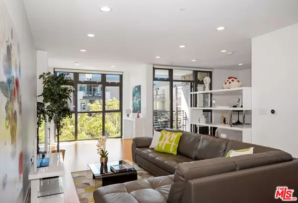 13045 Pacific Promenade #320, Playa Vista, CA 90094