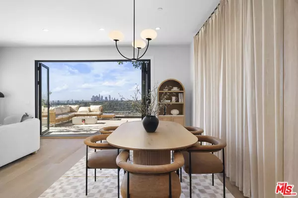 Los Angeles, CA 90065,812 W Avenue 37