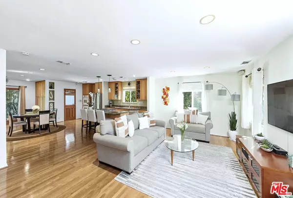 12118 Navy St, Los Angeles, CA 90066