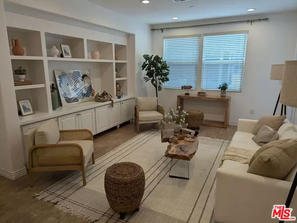 Playa Vista, CA 90094,7100 Playa Vista Dr #120