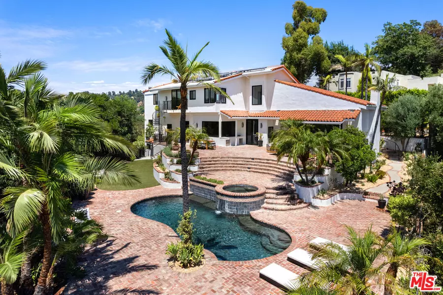 9714 Oak Pass Rd, Beverly Hills, CA 90210