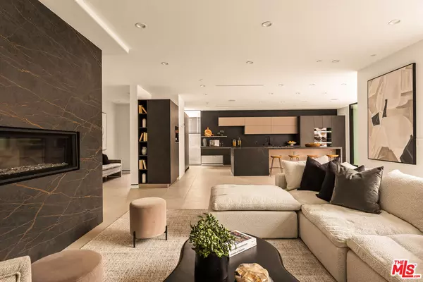 West Hollywood, CA 90046,930 N La Jolla Ave