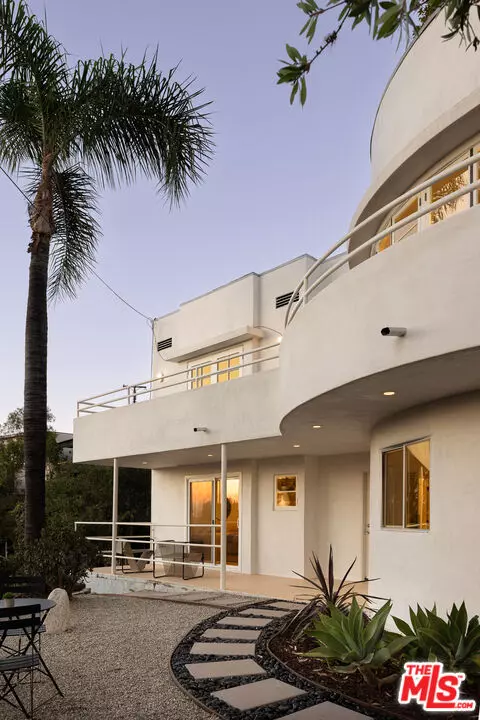 1333 E Palmer Ave,  Glendale,  CA 91205