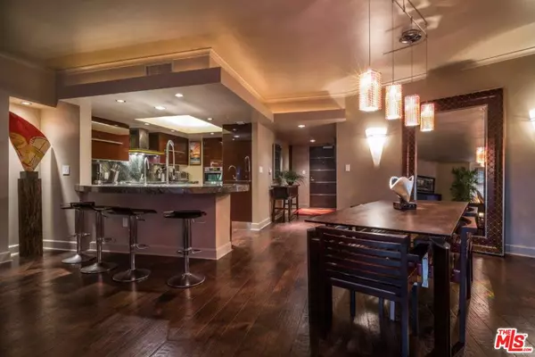 Marina Del Rey, CA 90292,13700 Marina Pointe Dr #429