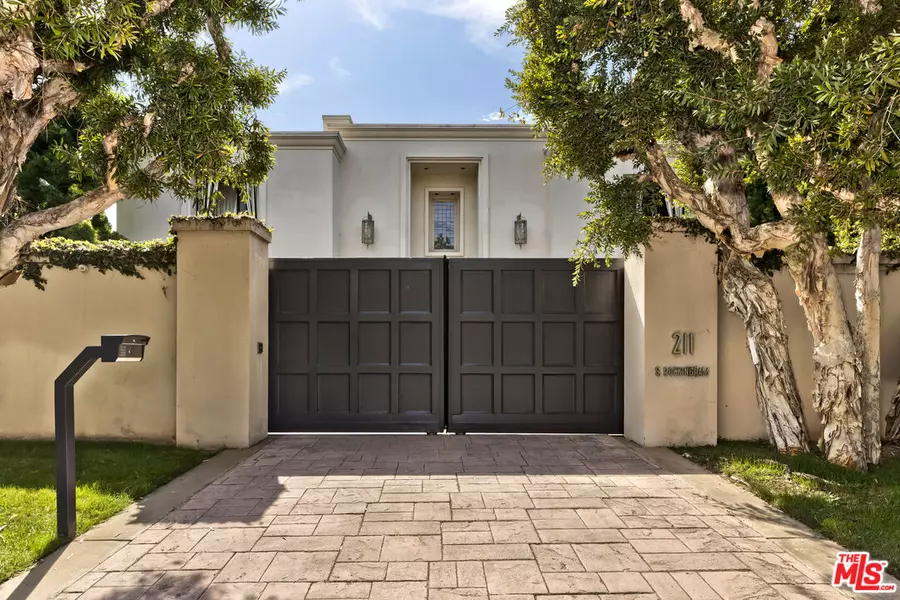 211 S Rockingham Ave, Los Angeles, CA 90049