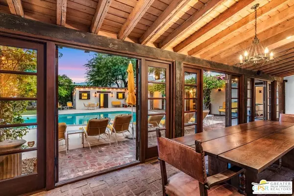 Palm Springs, CA 92262,1011 E El Alameda