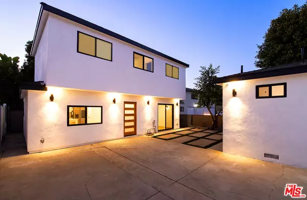 Bell, CA 90201,7021 Walker Ave