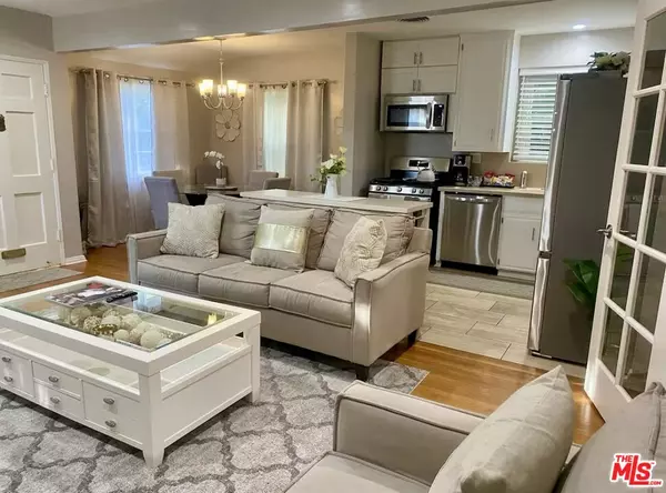 5944 Irvine Ave, North Hollywood, CA 91601