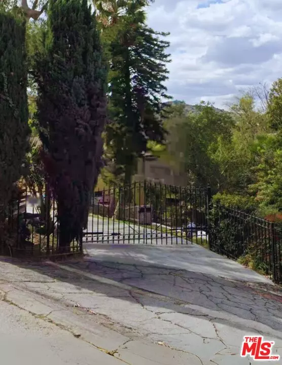 2631 S Buenos Aires Dr, Covina, CA 91724