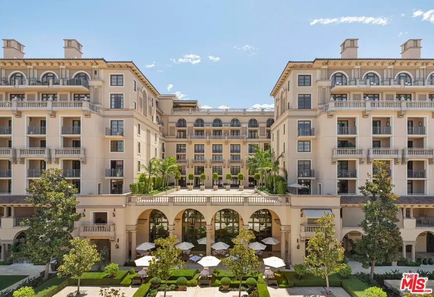 225 N Canon Dr #8E, Beverly Hills, CA 90210