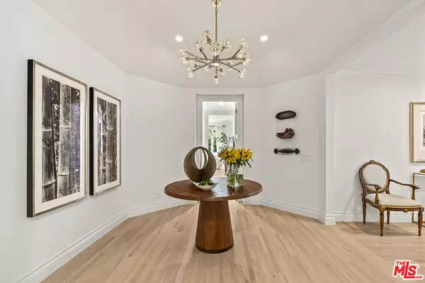 Los Angeles, CA 90067,10128 Empyrean Way #102