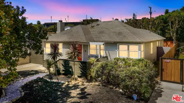 10821 Cushdon Ave, Los Angeles, CA 90064