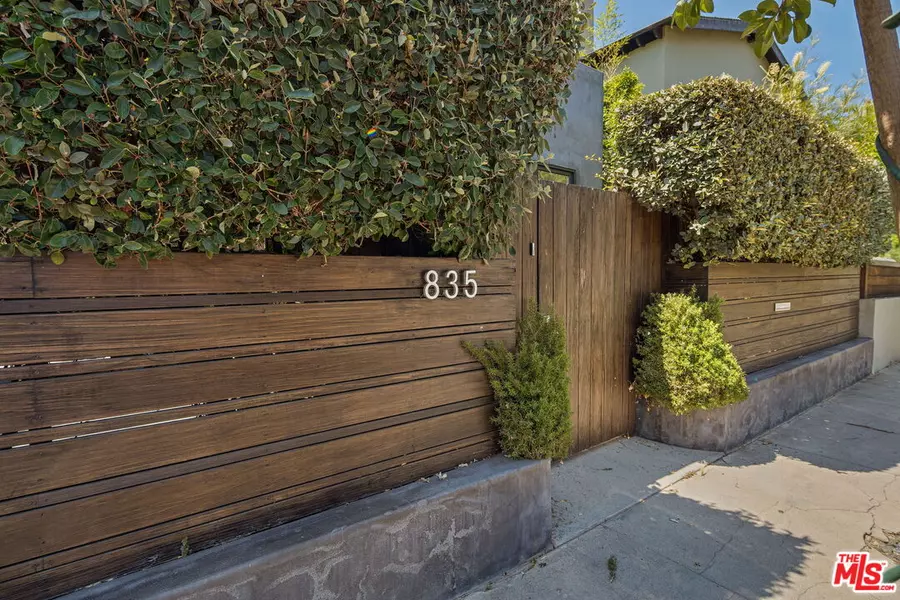 835 Superba Ave, Venice, CA 90291
