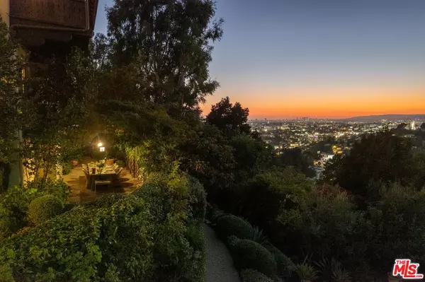 2039 Micheltorena St, Los Angeles, CA 90039