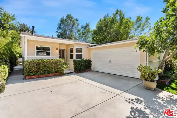 Woodland Hills, CA 91367,22616 Berdon St