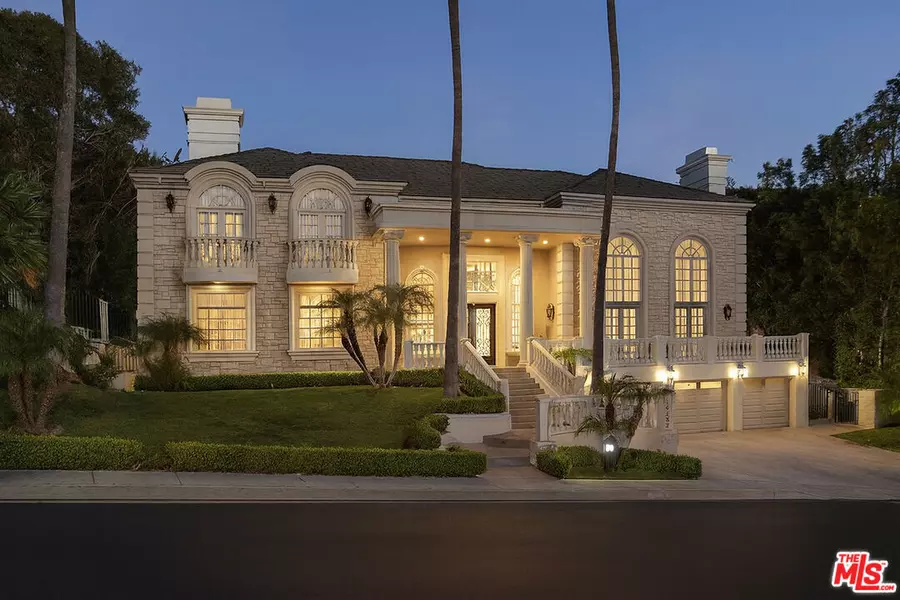 14132 Beresford Rd, Beverly Hills, CA 90210