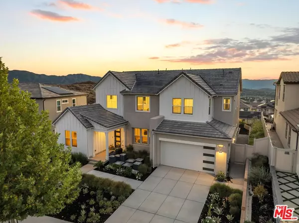 Santa Clarita, CA 91350,28609 Windbreak Ter