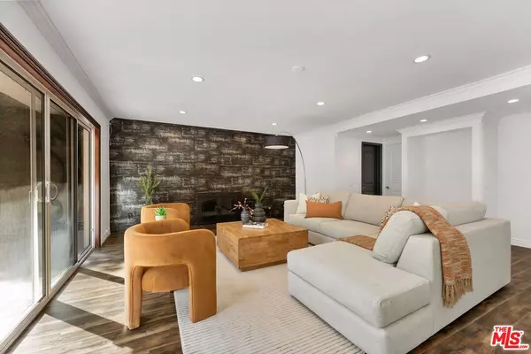 Woodland Hills, CA 91364,3831 Saint Johnswood Dr