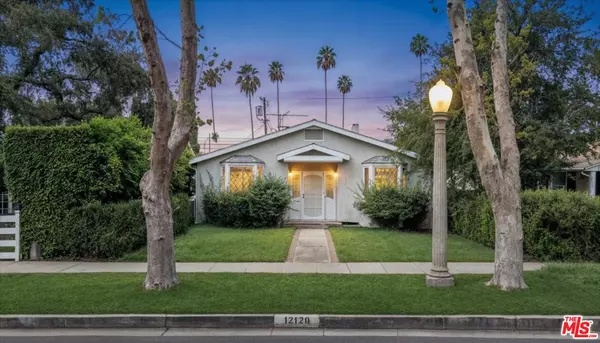 12129 Cantura St, Studio City, CA 91604