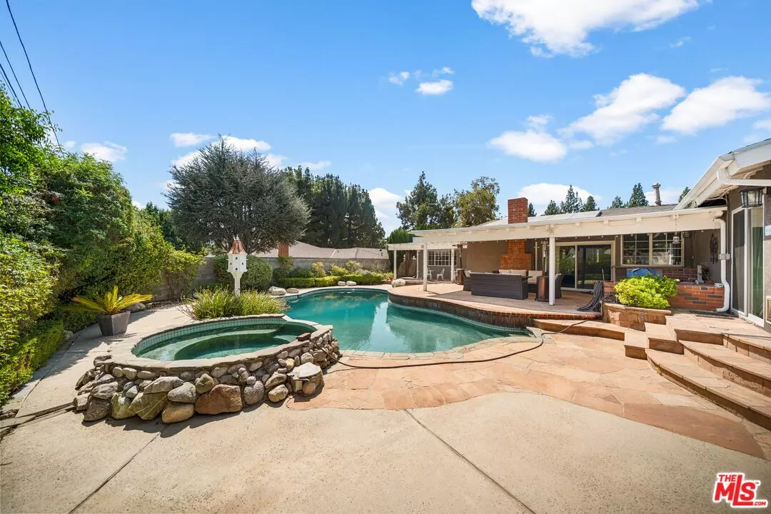 Porter Ranch, CA 91326,11144 Viking Ave