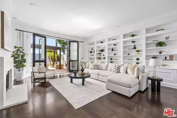 2241 Canyonback Rd, Los Angeles, CA 90049