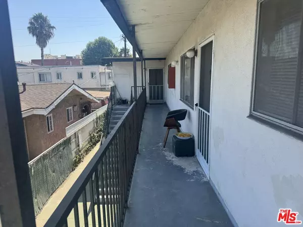 Los Angeles, CA 90057,126 S Vendome St