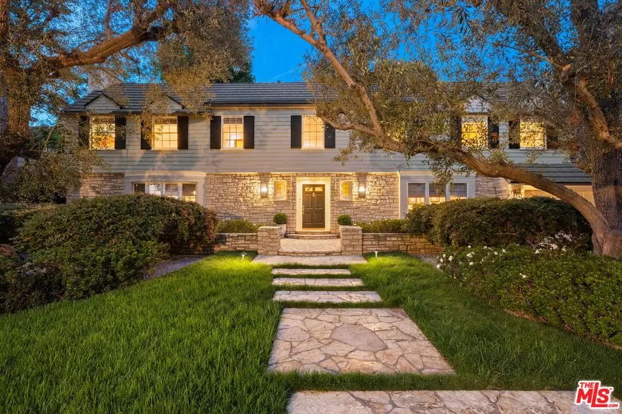 10339 Glenbarr Ave, Los Angeles, CA 90064