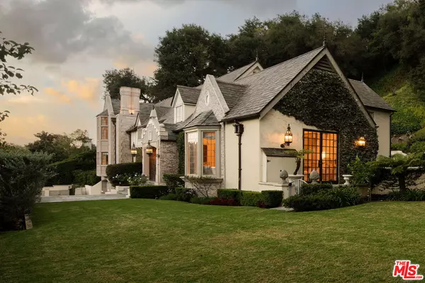 10950 Bellagio Rd, Los Angeles, CA 90077