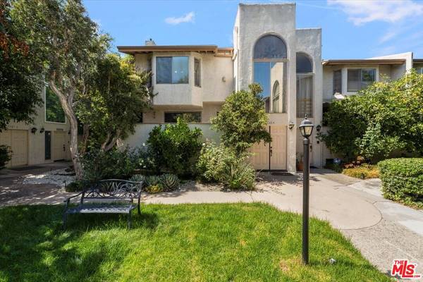 5333 Coldwater Canyon Ave #A, Sherman Oaks, CA 91401